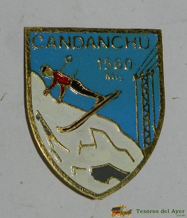 Antigua Insignia Esmaltada De Candanchu, Esqui, Ski, Reverso Con Alfiler, Mide 3 Cms, 