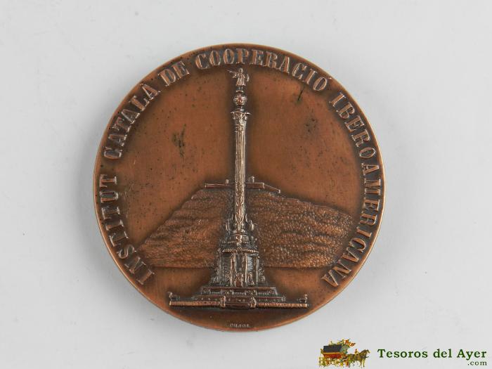 Medalla Commemorativa De Linstitut Catal� De Cooperaci� Iberoamericana, Grabador Pujol, Reverso Expo Catalunya 1980, Mide 6 Cms.