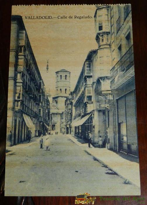 Postal De Valladolid, Calle De Regalado, N. 72, Ed. Grafos, No Circulada.