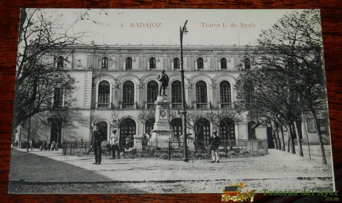 Postal De Badajoz,n. 4, Teatro L. De Ayala, Ed. La Luz, No Circulada.