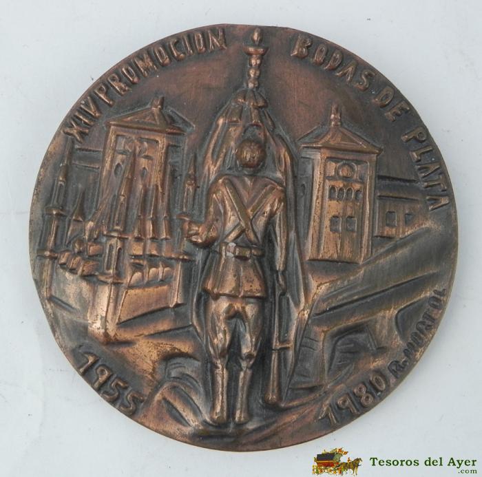 Medalla Feria De Muestras 1957, Barcelona, De Vallmitjana. Mide 6 Cms.