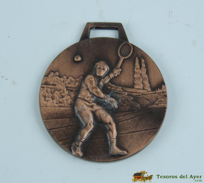 Medalla De Tenis, Mide  5,5 Cm De Diametro Aprox.