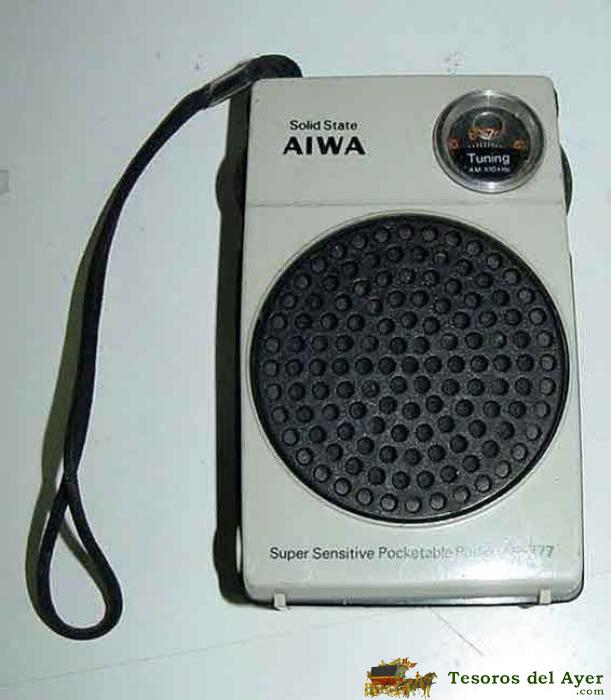 Antiguo Aparato De Radio, Transistor A Pilas - Marca Aiwa - Radio Am - No Funciona - Buen Estado - Mide 10,5 Cms De Alto Y 6cms De Ancho.
