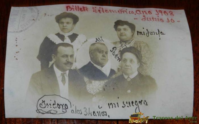 Antigua Fotografia Albumina De Familia, Billete Kilometrico A�o 1908 / 10, Con Sello En Azul De Caminos De Hierro Del Norte, Mide 10,5 X 7 Cms.