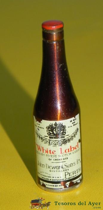 Antiguo Mechero O Encendedor De Gasolina, Con Forma De Botella De White Label, En La Base Pone Epig. C, Herold. Lic N� 3, Mide 6,5 Cms., Mide 7 Cms.