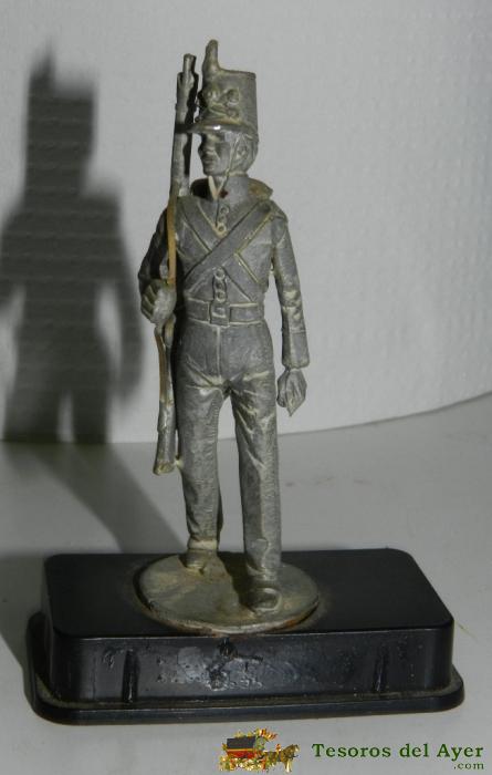 Antigua Figura De Militar, Metalico, Puede Ser Plomo, Mide 8,5 Cms.