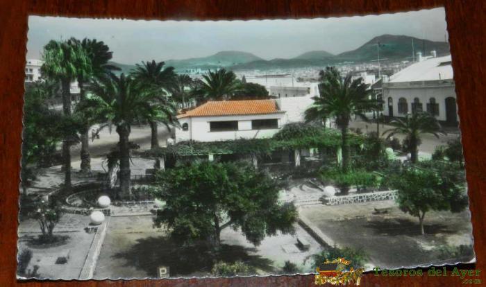 Antigua Foto Postal De Puerto De La Luz, Las Palmas, N. 129, Jardines Y Casa De Turismo, Ed. Lujo, Circulada.