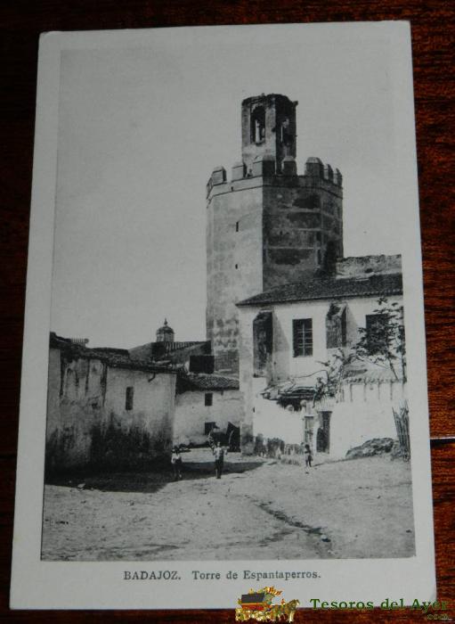 Antigua Postal De Badajoz, Torre De Espantaperros, Ed, M. Arribas, No Circulada.