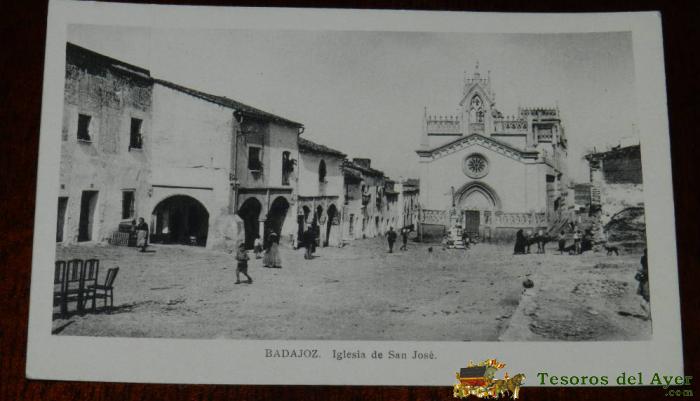 Antigua Postal De Badajoz, Iglesia De San Jose, Ed. M. Arribas, No Circulada.