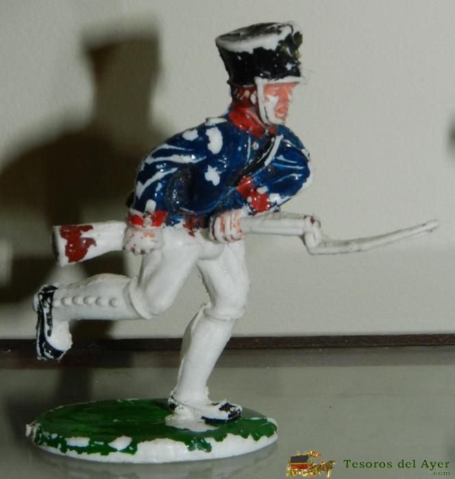 Antigua Figura De Oficial Napoleonico, Plastico, De Lafredo, Tal Como Se Ve En Las Fotos Puestas.