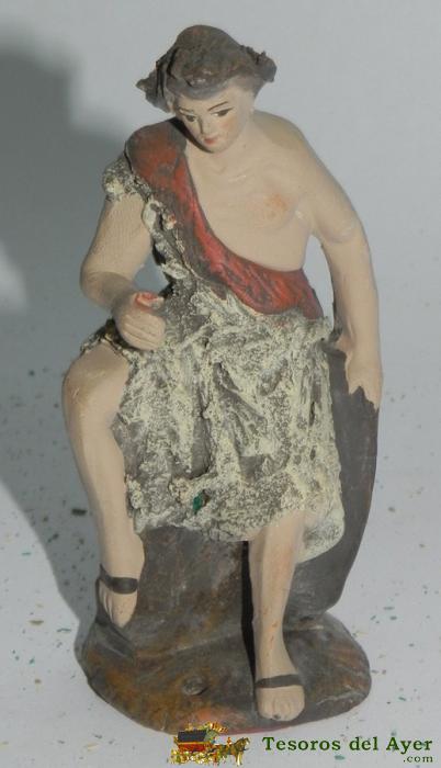 Antigua Figura Belen De Barro, Tipo Roses, Ortigas O Castells, Mide 10 Cms. De Altura, Tal Como Se Ve En Las Fotos Puestas.