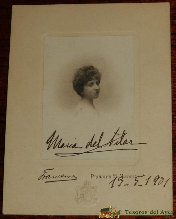 Antigua Fotografia Albumina De Aristocrata Espa�ola, Dona Maria Del Pilar, Realizada Por Franzen En 1901, Con Firma Manuscrita, Mide 11,8 X 8,7 Cms..