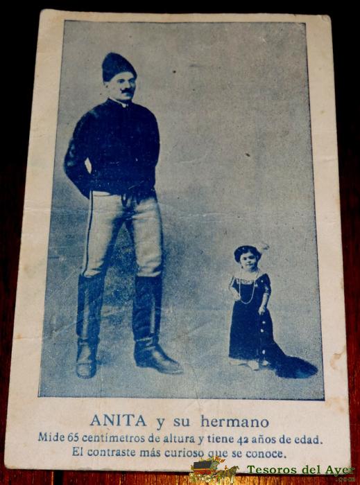 Anita Y Su Hermano. Gigante Y Enanita. Circo, A�os 20. Postal Sin Circular