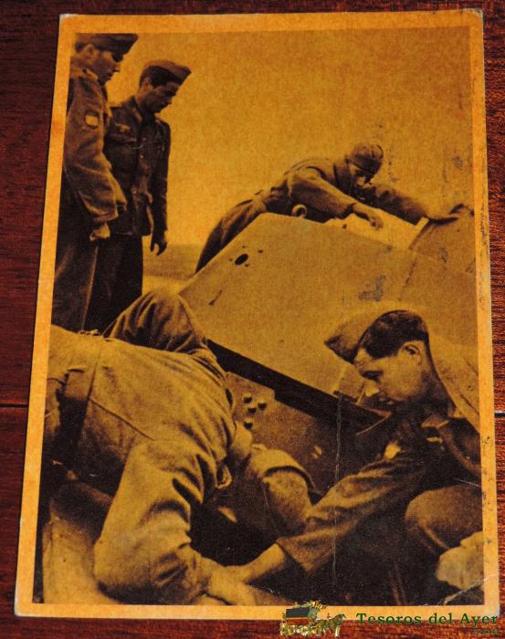Antigua Postal De La Division Azul  . La Cruzada Europea Contra El Bolchevismo . Serie I, Cuadro 6, Inspeccion De Un Tanque Sovietico Apresado - Circulada En 1944.