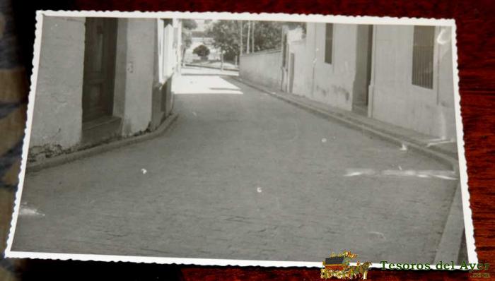 Fotografia De Alcaudete (jaen), Calle Fernando Lopez, 1950 Aprox. Mide 17,58 X 11,6 Cms. Aprox. 