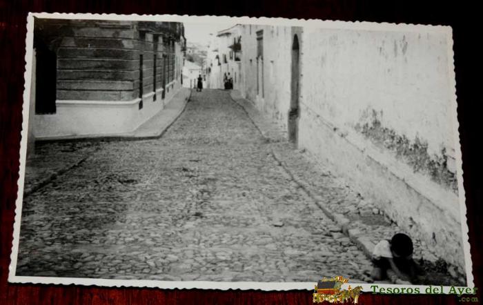 Fotografia De Arjona (jaen), Calle Molinos, 1950 Aprox. Mide 17,58 X 11,6 Cms. Aprox. Fotografia Ortega. La Foto Que Se Ve No Hace Justicia A La Foto Original Que Se Vende.
