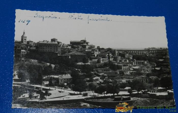 Foto Postal De Segovia, Vista Parcial, Dominguez 36, Sin Circular